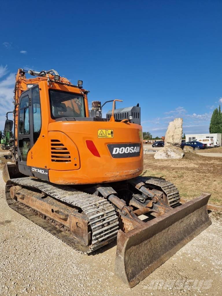 Doosan DX 140 LCR Bandgrävare