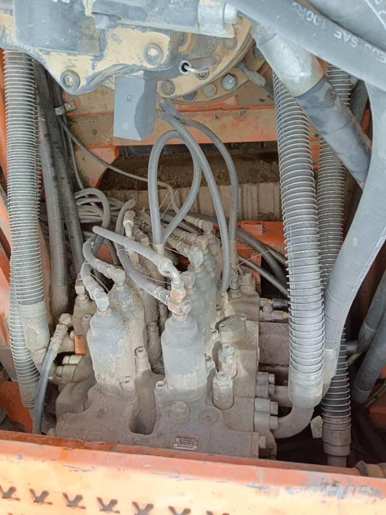 Doosan DX420LC Midigrävmaskiner 7t - 12t