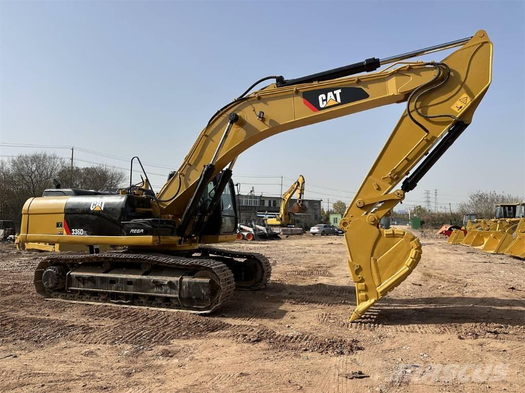 CAT 336 D L Bandgrävare