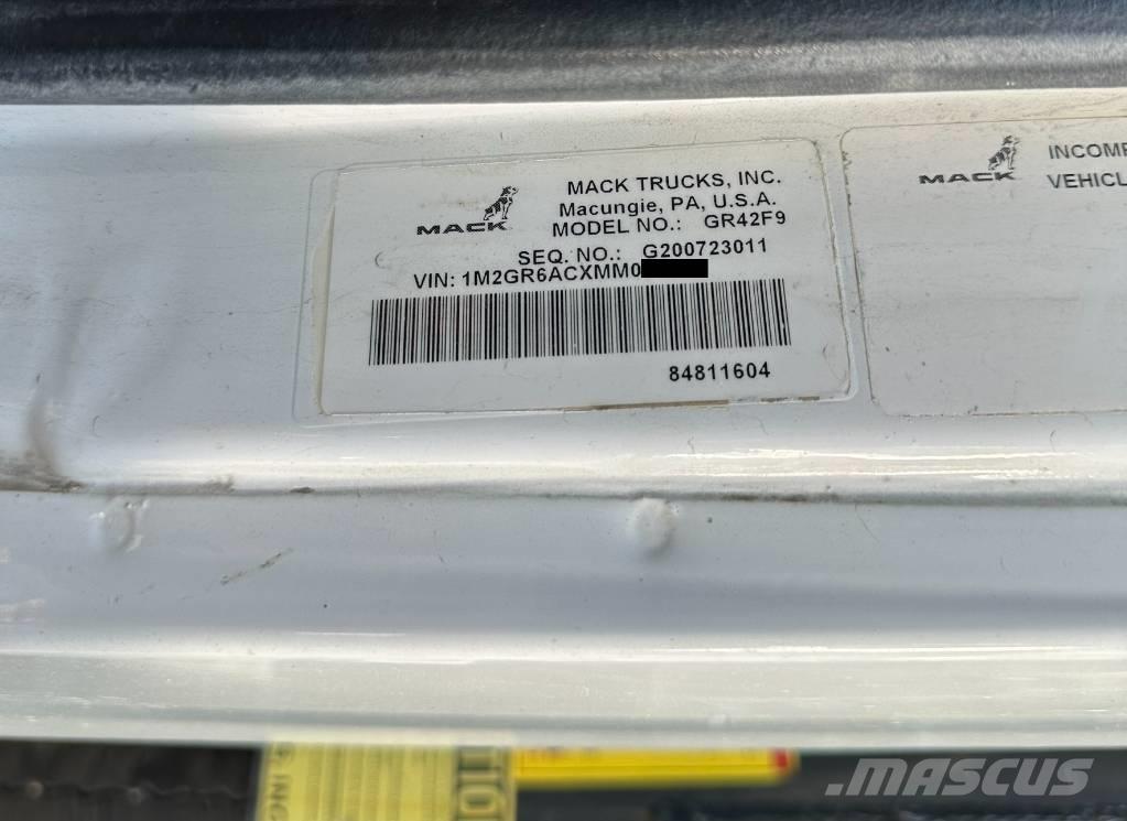 Mack GR 42 F9 Tippbilar
