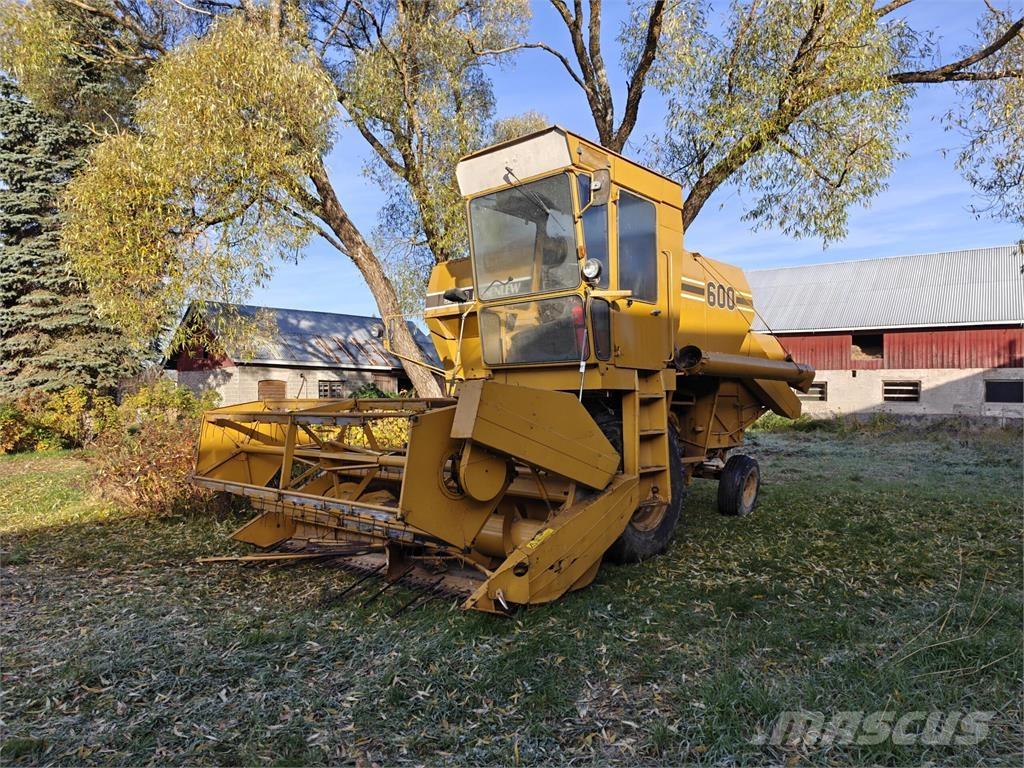 Sampo-Rosenlew 600 Skördetröskor