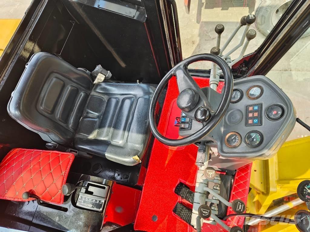 CAT 140 H Väghyvlar