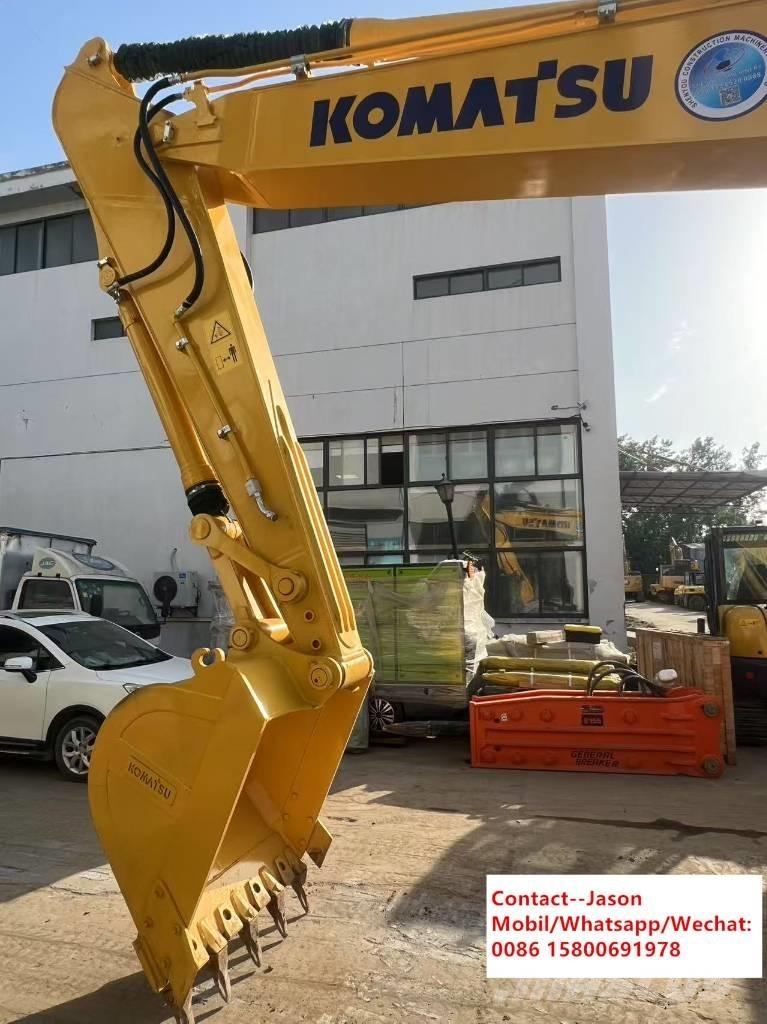 Komatsu PC 220-8 Bandgrävare