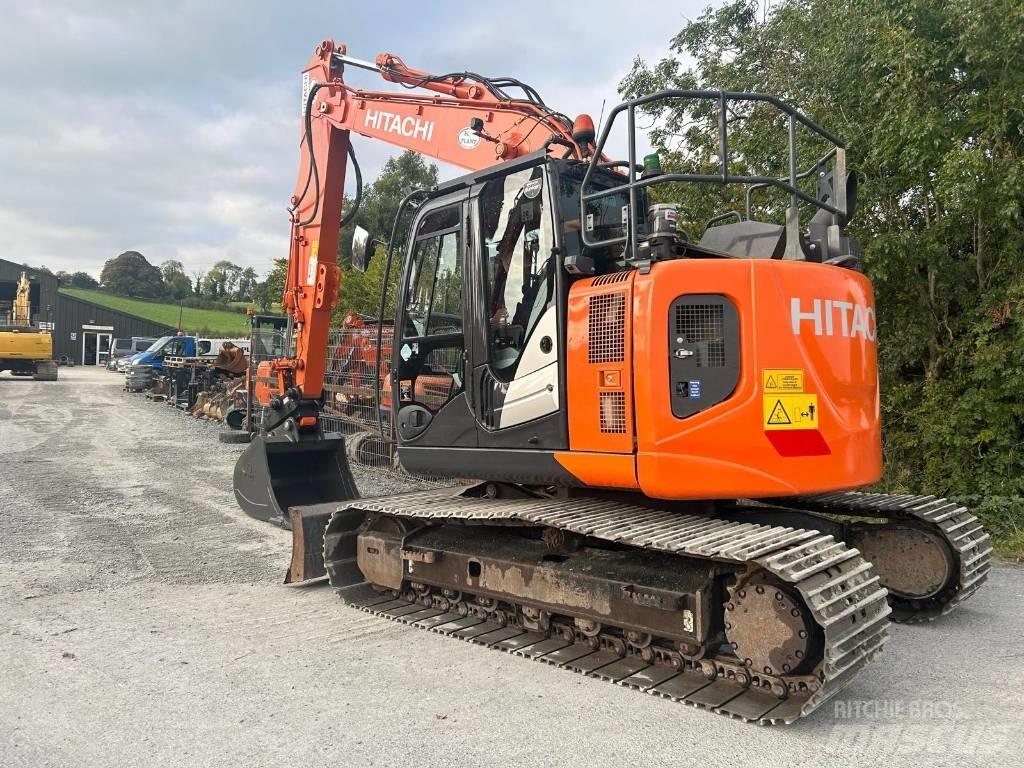 Hitachi ZX 135 US-6 Bandgrävare