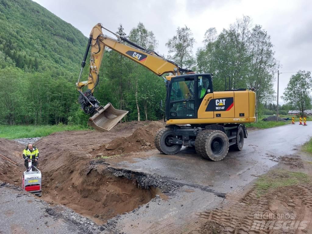 CAT M 314 F Hjulgrävare