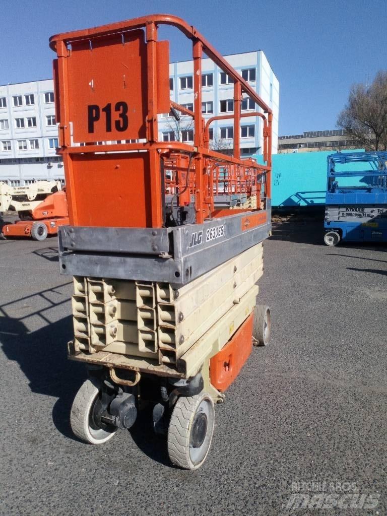 JLG 2630 ES Saxliftar