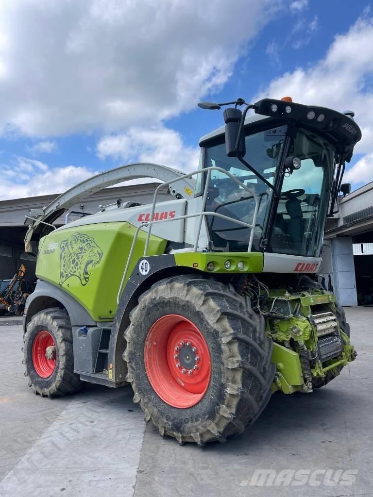 CLAAS Jaguar 990 Självgående fälthackar