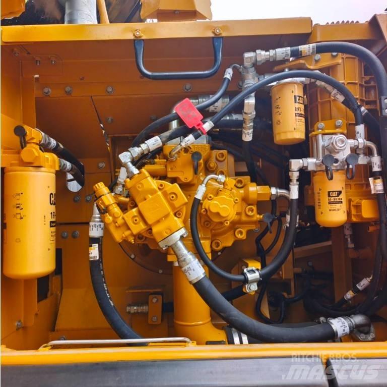 CAT 336 D 2 Bandgrävare