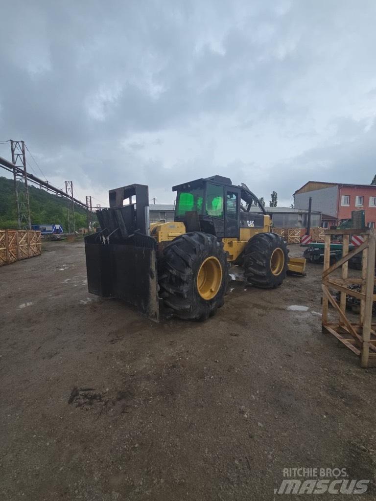 CAT 525 C Lunnare