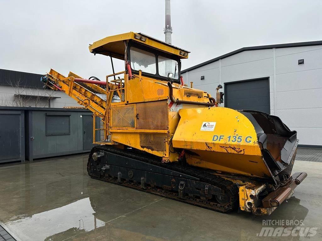 Demag DF 135 C Asfaltsläggningsmaskiner