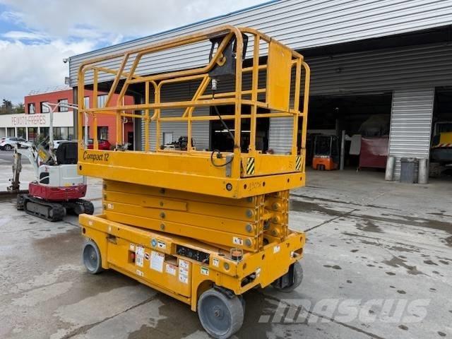 Haulotte Compact 12 Saxliftar