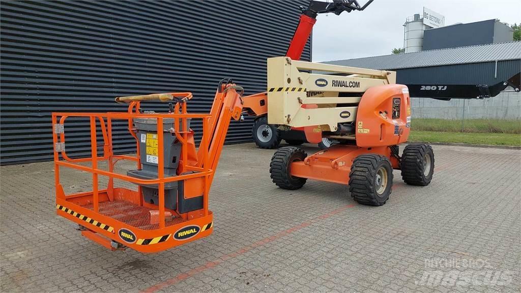JLG 450AJ Bomliftar