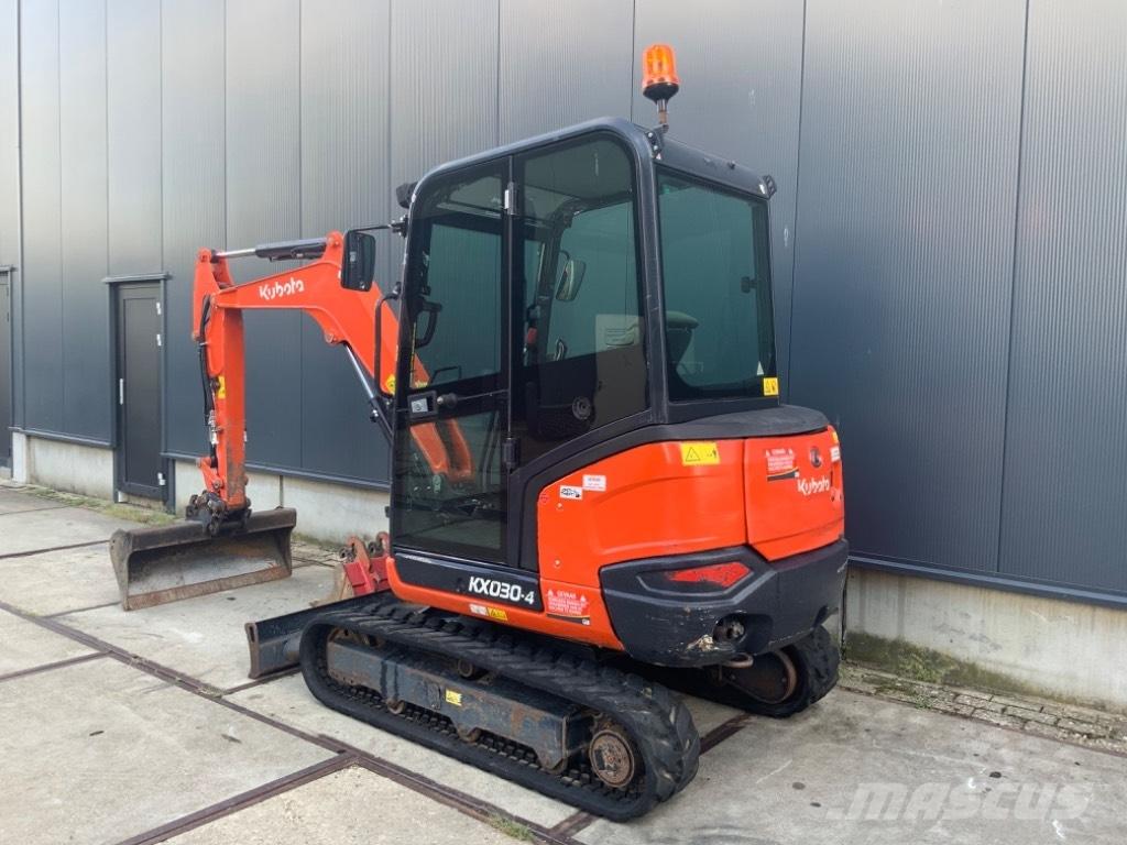 Kubota KX 030-4 Minigrävare < 7t