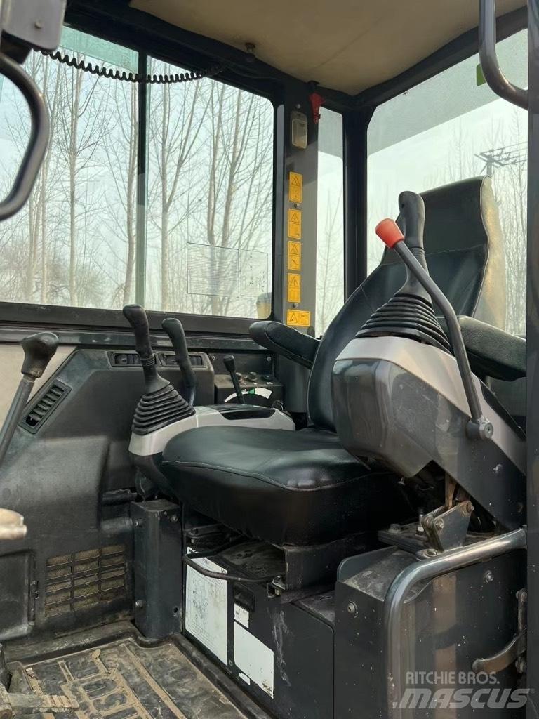 Komatsu PC58 Midigrävmaskiner 7t - 12t