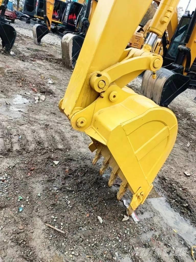Komatsu PC 70-8 Bandgrävare