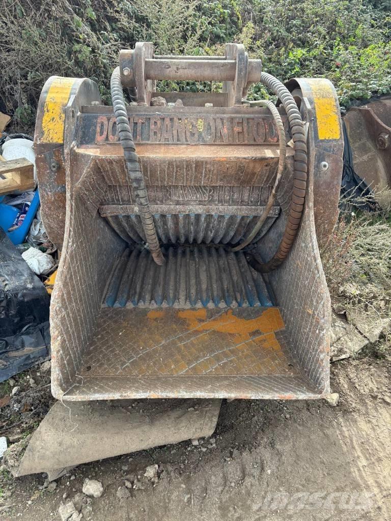 MB Crusher BF 80.3 Krossar