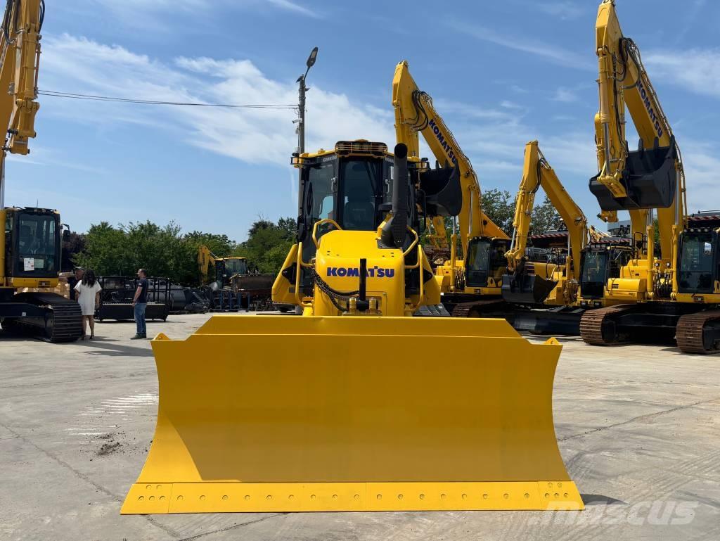 Komatsu D61EX-24E0 Bandschaktare
