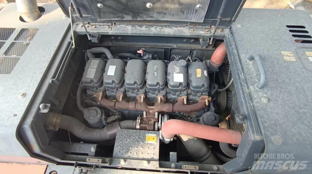 Doosan DX 530 LC-5 Bandgrävare