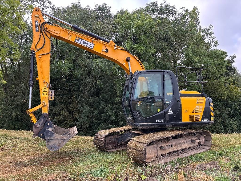 JCB JS 131 LC Bandgrävare