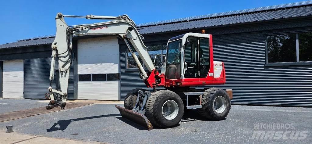 Takeuchi TB070 W Midigrävmaskiner 7t - 12t