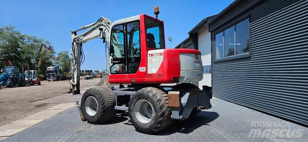Takeuchi TB070 W Midigrävmaskiner 7t - 12t