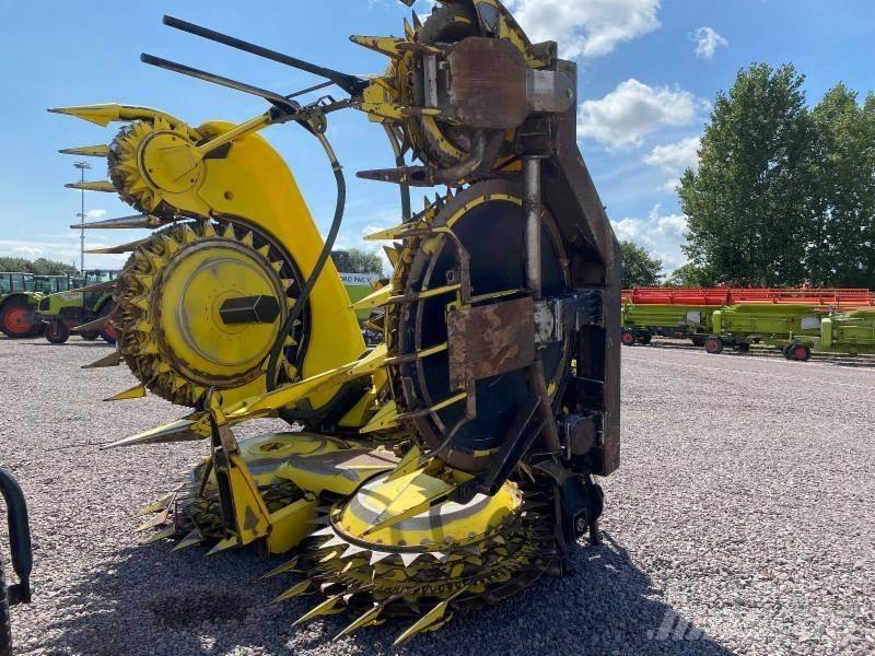 John Deere 8500i Självgående fälthackar