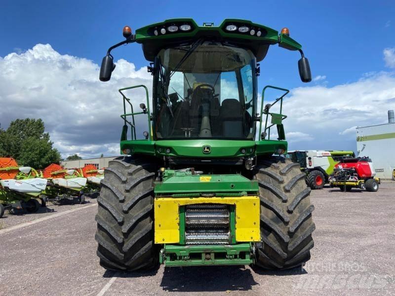 John Deere 8500i Självgående fälthackar