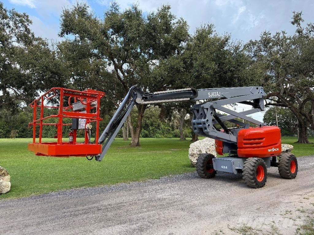 SkyJack SJ 63 AJ Bomliftar