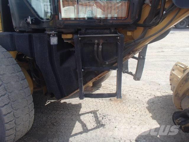 CAT 140 M VHP Plus Väghyvlar