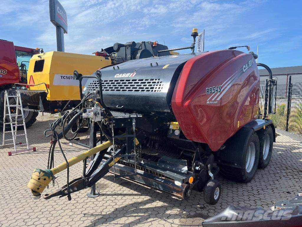 Case IH RB 545 Rundbalspressar