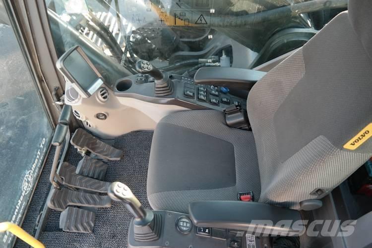 Volvo EC 380 D L Bandgrävare