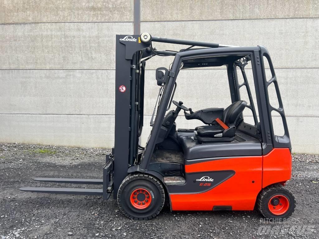Linde E25-01 Elmotviktstruckar