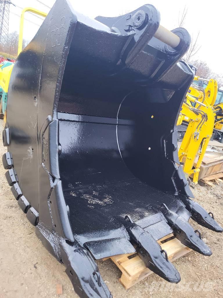 Komatsu Winkelbauer Grävutrustning