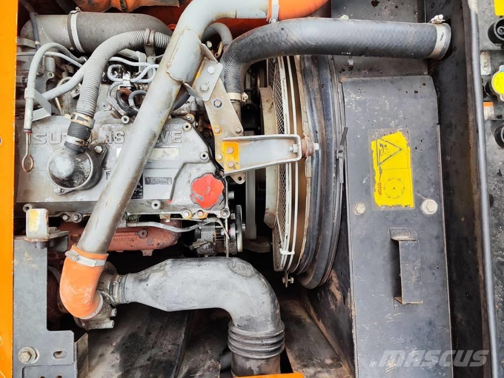 Hitachi ZX 210 W-3 Hjulgrävare