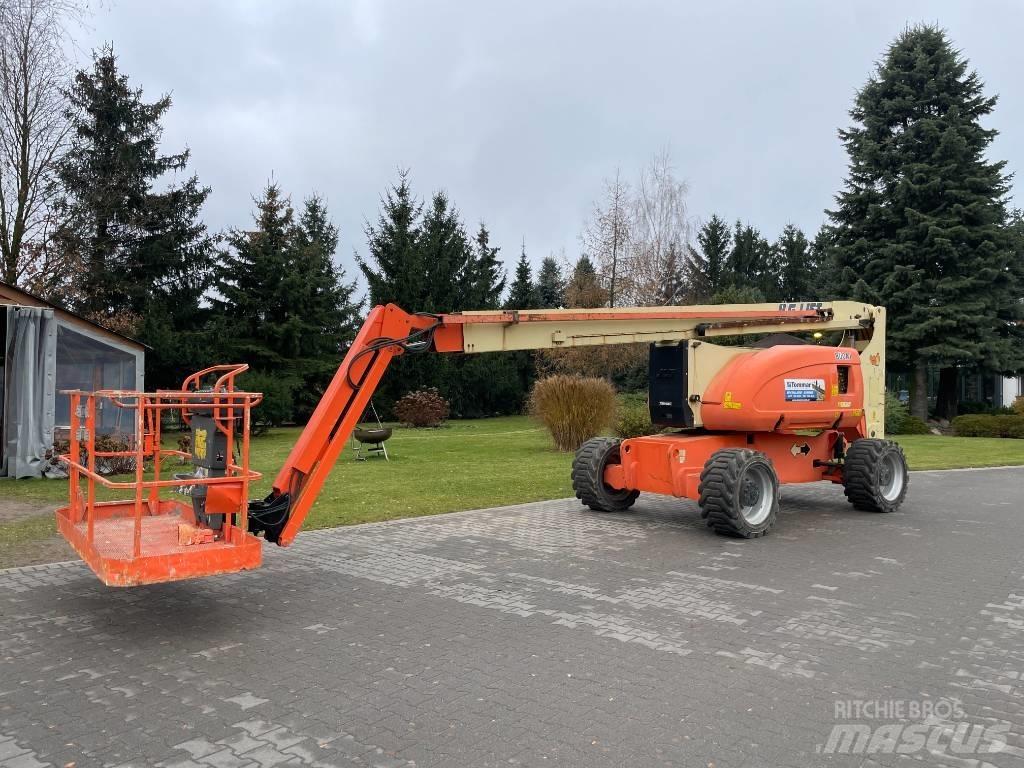 JLG 800 AJ Bomliftar