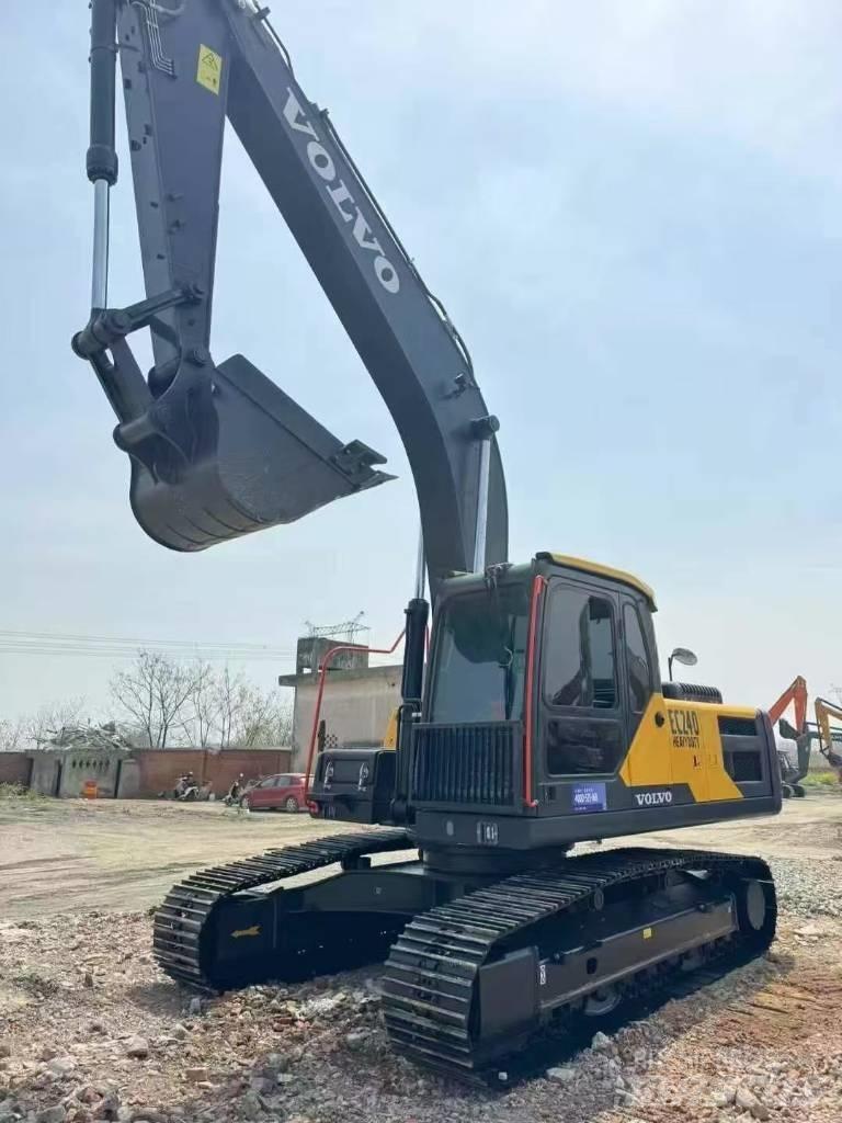 Volvo EC 240 Bandgrävare