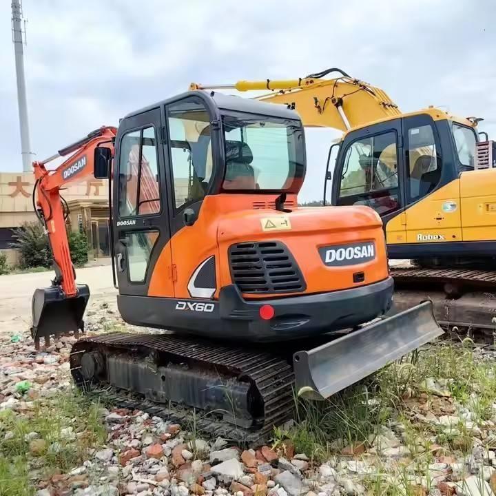 Doosan DX 60 Minigrävare < 7t