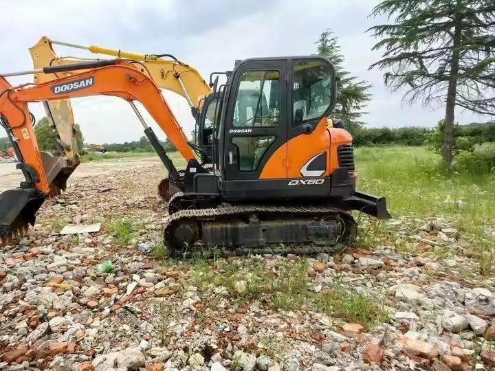 Doosan DX 60 Minigrävare < 7t