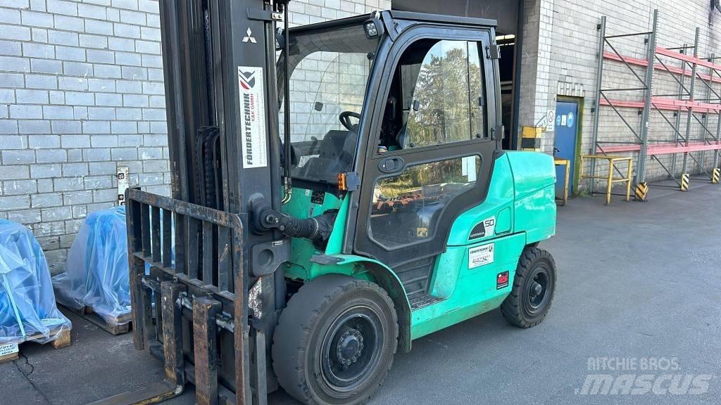Mitsubishi FD 50 Dieselmotviktstruckar