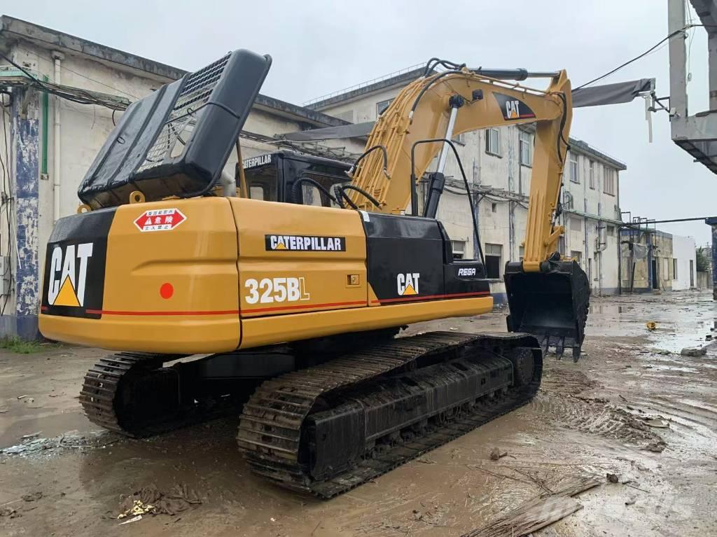 CAT 325 B Bandgrävare