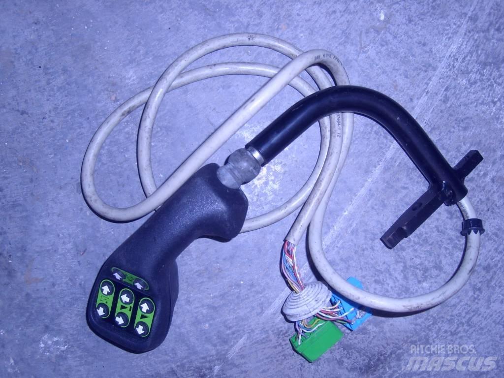 Deutz-Fahr same Hytter och interiör