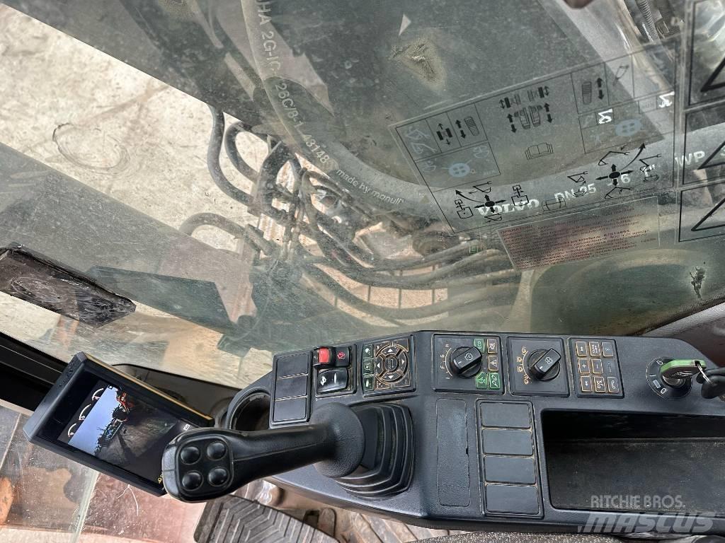 Volvo EC 160 EL Bandgrävare