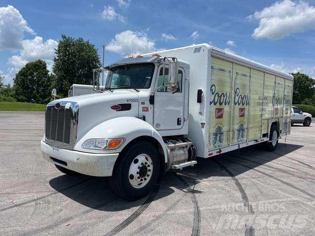 Peterbilt 337 Lastbilar för dryckesleveranser