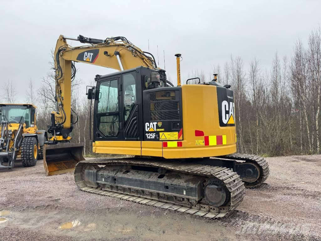 CAT 325 Bandgrävare