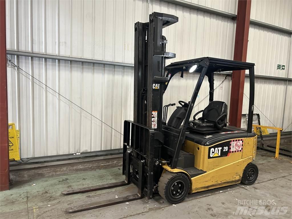 CAT EP20PN Elmotviktstruckar