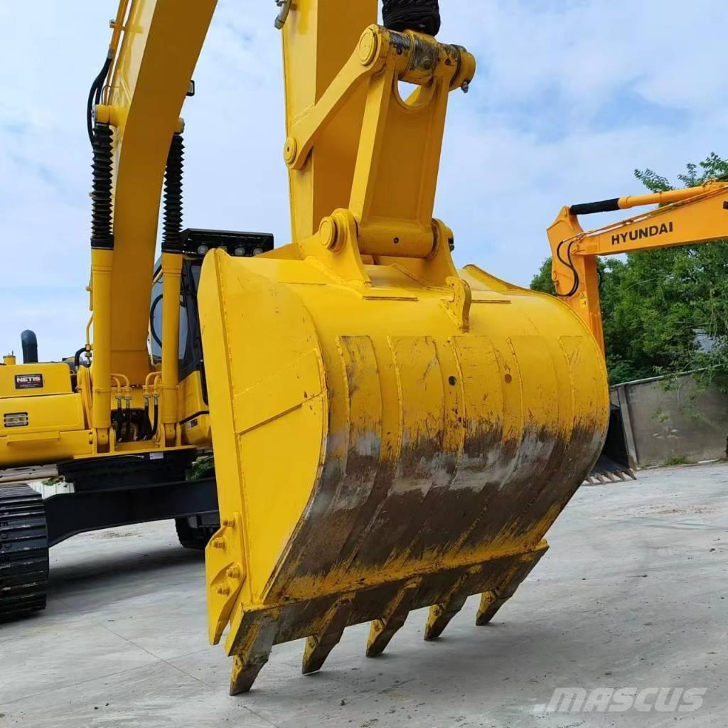 Komatsu PC 240 LC-8 Bandgrävare