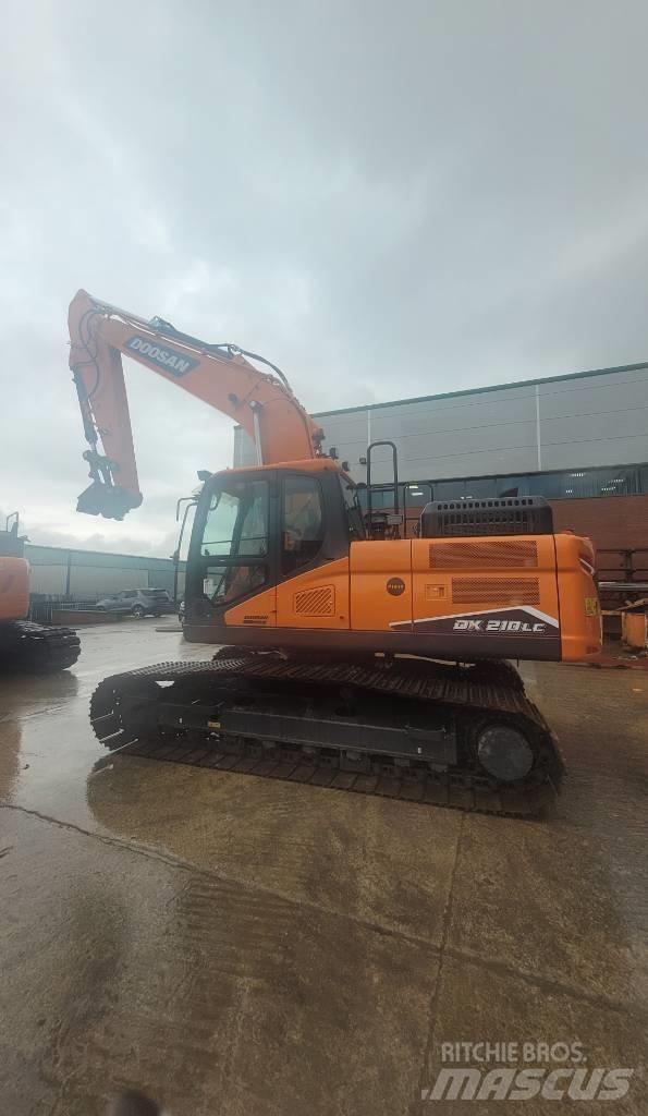Doosan DX 210 LC-7 Bandgrävare