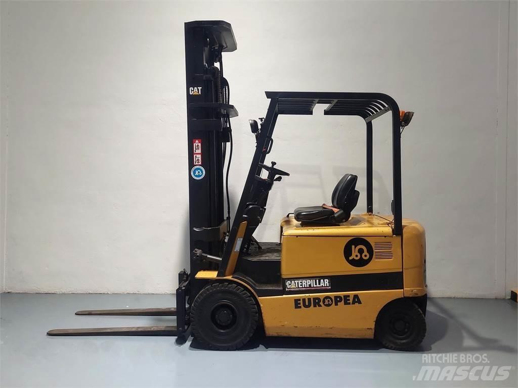 CAT EP25K PAC Elmotviktstruckar