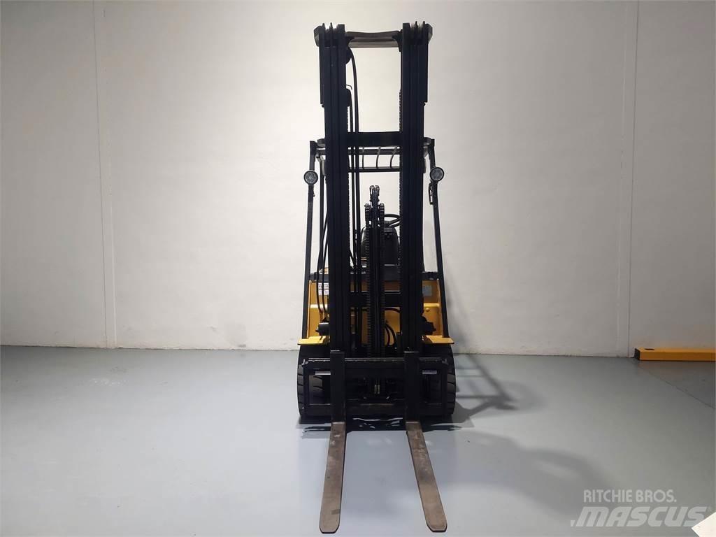 CAT EP25K PAC Elmotviktstruckar