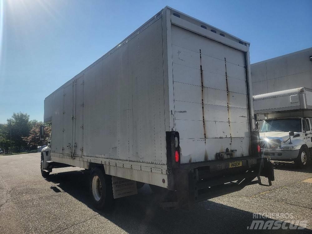 International 4300 Skåpbilar